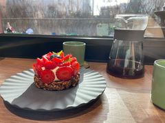 -潮一不贰·法式甜品·生日蛋糕·西式简餐(外滩店)