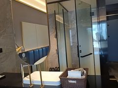 -Ting无边际江景酒店(重庆解放碑云端之眼店)