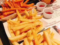 -The Habit Burger Grill 哈比特汉堡(复兴soho店)