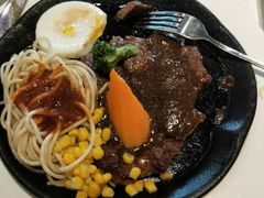 -汤姆家的牛排意面披萨(融创茂店)