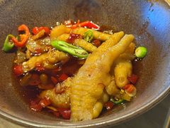 -头上红煨盐鸡·非遗院子餐厅