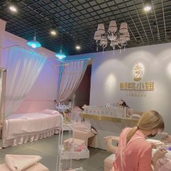 -花系美·美甲美睫精品店