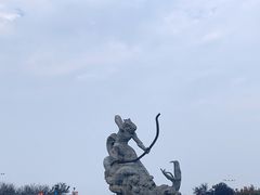 -巴陵广场