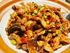 -黄泥岗·地道湖北菜(奥特莱斯店)