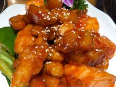 清迈菠萝咕噜肉-觅山云南菜(泊富ICITY店)