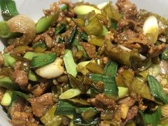 老坛剁椒肉炒肉-李久其家民间餐厅(梅溪湖店)
