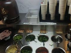自助调料区-老妈米线(港龙店)