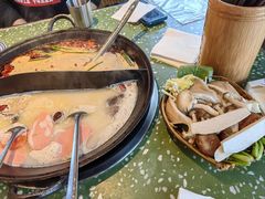 -五里关火锅(上海鑫耀·光环Live店)
