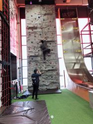 -嗨翻Hi-Fun竞技主题乐园·蹦床团建生日聚会(五棵松华熙店)