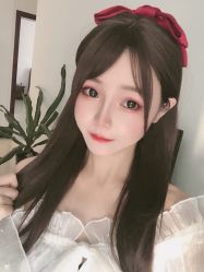 -时尚殿堂明星门店