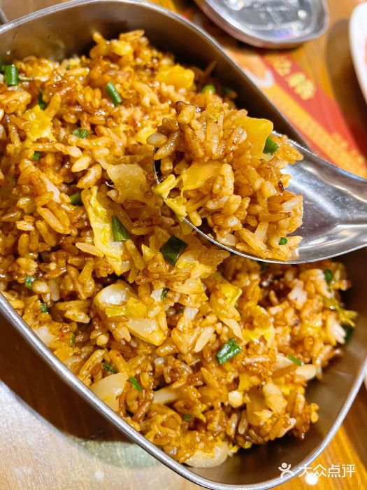 三肥两瘦烤肉(长沙万家丽国际mall店)牛油炒饭图片