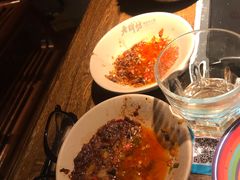 -老牌坊云南鱼豆花火锅(哈西万达店)