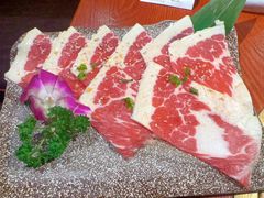 -喜牛烧肉酒场·黑金店(威高广场店)