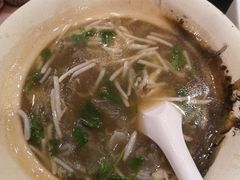 -J Daeng Seafood
