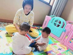 -爱的果实月嫂育婴师(世纪东方店)