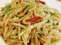白菜头炒肉丝-唐伯虎新派湘菜馆(石夏时代广场店)