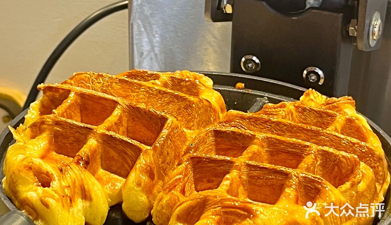 在青岛吃到可可爱爱的一家！！🍔🍔🧇🧇