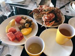 -荣誉国际酒店-云顶旋转餐厅