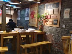 大堂-呷佬·长沙手工米粉(金沙江路店)