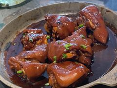 本帮红烧肉-黄弟大排档·湖南菜·小龙虾·小海鲜(凯旋北路店)