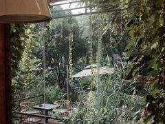 -谷咖啡·鲜花绿植花园餐厅
