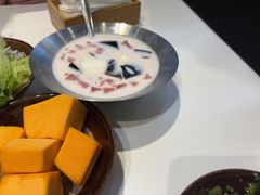-卤校长老火锅(杨家坪直营店)