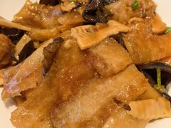 -春发生饭店·非遗(南院门店)