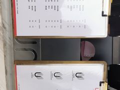 -UNI UNI(环亚凯瑟琳店)