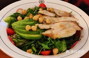 Avocado Grilled Chicken Salad