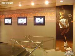 -NIKE上海青浦换季优惠店