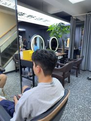 -藤野造型专业烫染接发