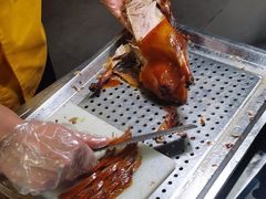 师傅在片北京烤鸭过程-北平印象.北京烤鸭.新京菜.融合菜(世贸店)