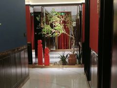 -皇城根·鲁菜济南菜·吊炉烤鸭·炒鸡鱼头(济南旗舰店)