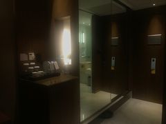 -上海滴水湖皇冠假日酒店