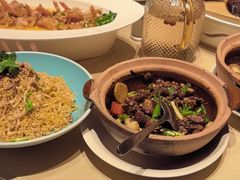 -八府香鸭·啫啫煲(华山路店)