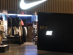 -NIKE品牌体验店(金源新燕莎店)
