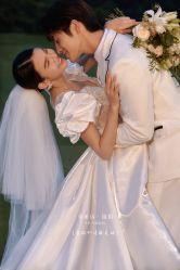 -乐派诗婚纱摄影