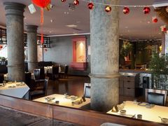 -八府香鸭·啫啫煲(华山路店)