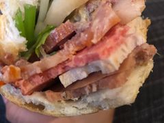 -Bánh Mì Huynh Hoa