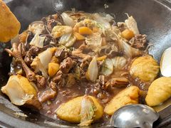 -粘豆包柴火铁锅炖