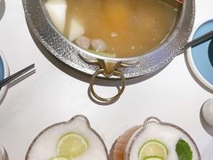 -左庭右院鲜牛肉火锅(金山万达店)