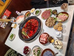 -卤校长老火锅(杨家坪直营店)
