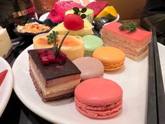 -钱小奴海鲜自助黑金店(杭州滨江龙湖店)