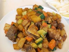 土豆烧牛肉-关东风老北方菜馆(桂芳园店)