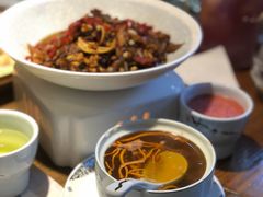 鸽子汤-黄泥岗·地道湖北菜(奥特莱斯店)