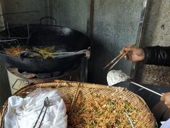 -半月镰胡姐脆皮萝卜饺子