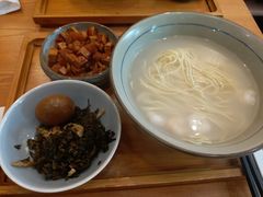 虾仁辣酱浓汤面-阿莉餐厅(枣阳路店)