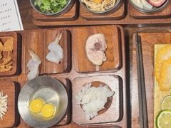 -银米·云南传统过桥米线(双廊黑金冠店)