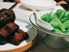 本帮熏鱼-屋里厢上海菜馆