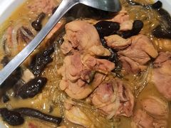小鸡炖蘑菇-上关雪東北菜(中房金谊店)